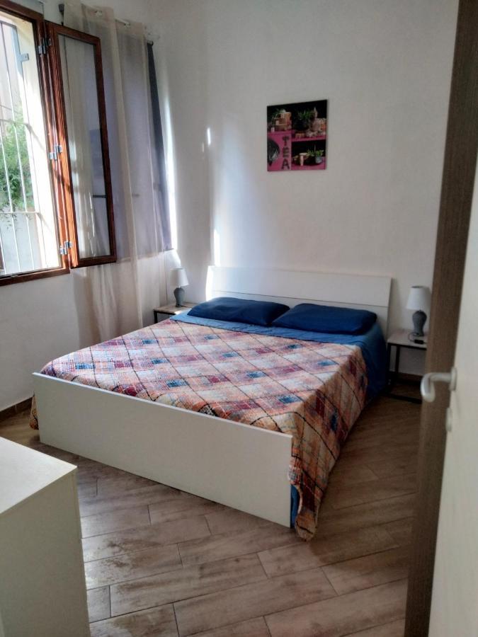 La Casa Di Sara Apartment Нуоро Екстериор снимка