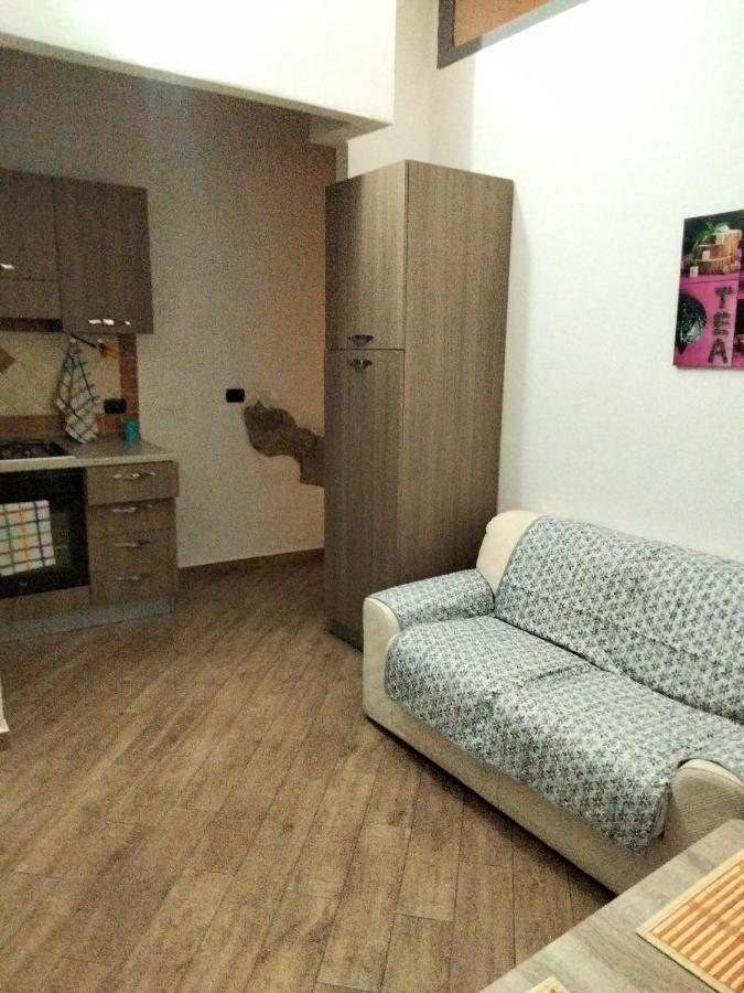 La Casa Di Sara Apartment Нуоро Екстериор снимка