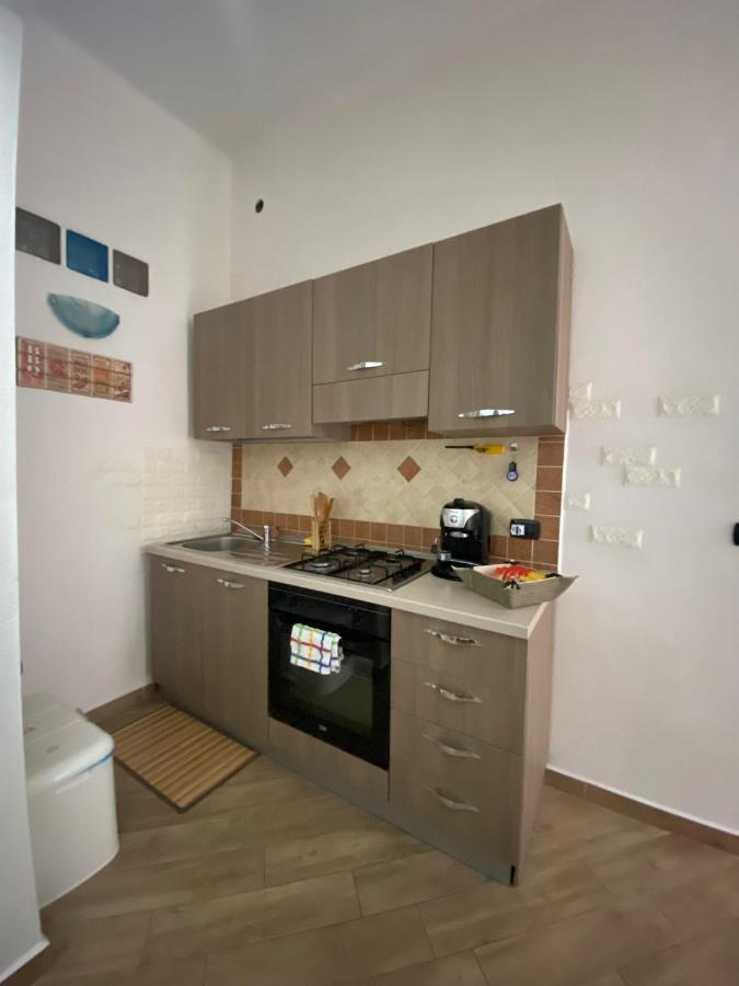 La Casa Di Sara Apartment Нуоро Стая снимка